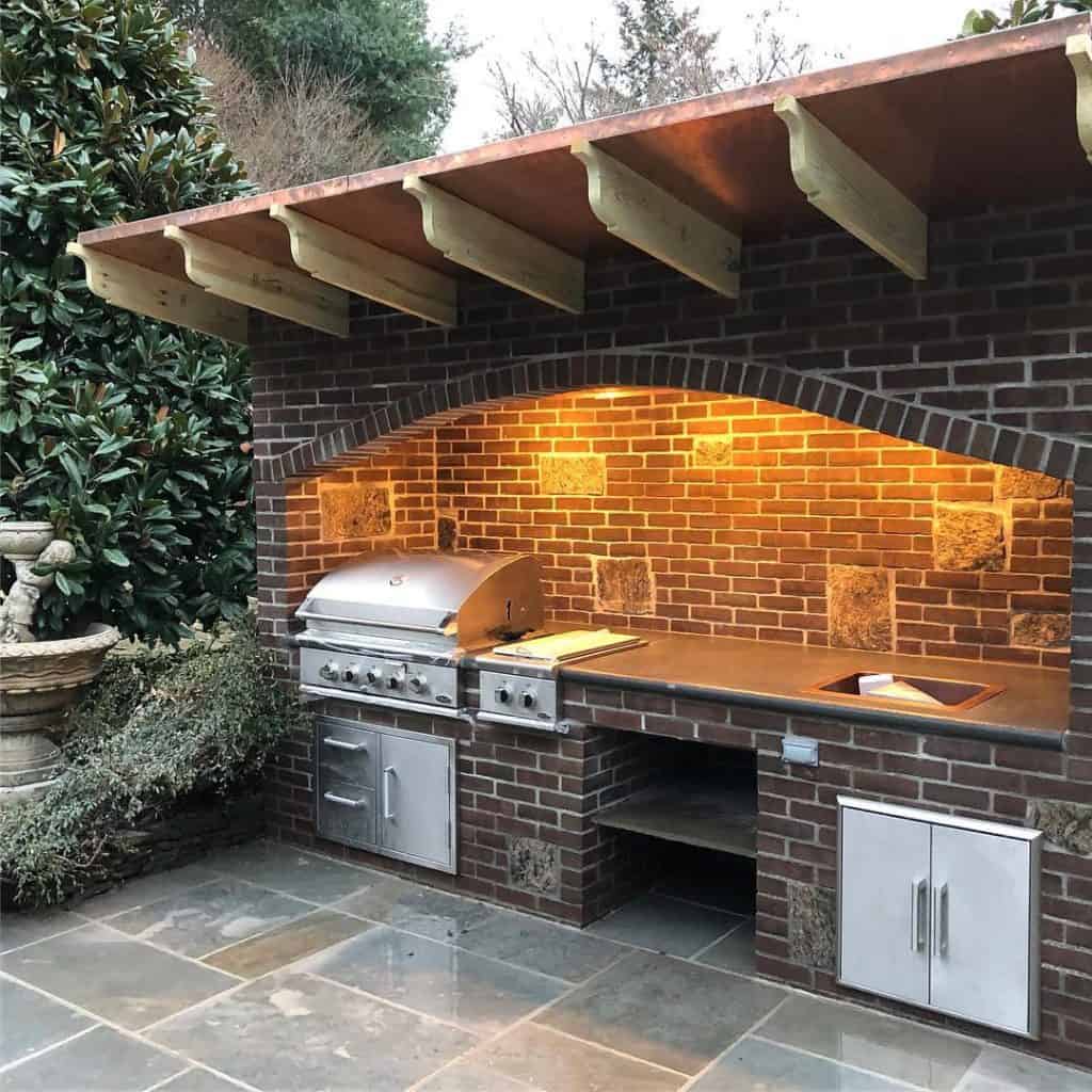 Brick with Bluestone Countertop outdoor kitchen